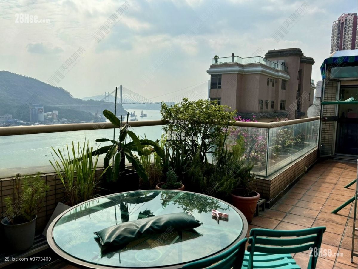 Long Beach Gardens Sell 4 Bedrooms , 4 Bathrooms 2,157 ft²