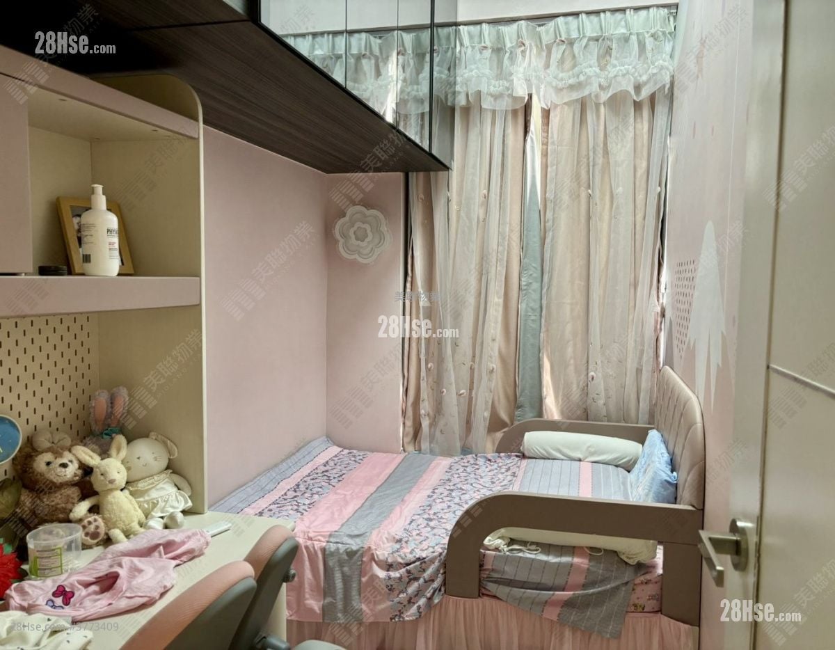 Long Beach Gardens Sell 4 Bedrooms , 4 Bathrooms 2,157 ft²