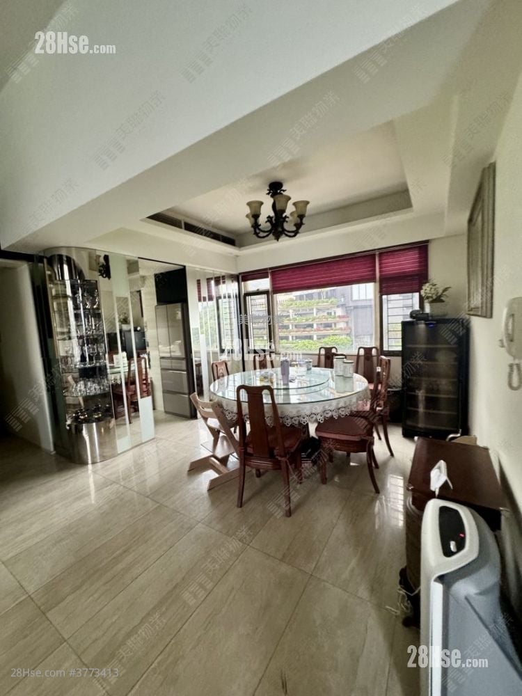 Long Beach Gardens Sell 4 Bedrooms , 4 Bathrooms 2,157 ft²