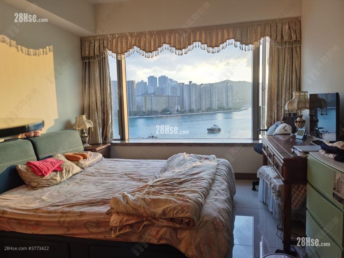 海之恋 售盘 4 房 , 4 浴室 1,162 平方尺