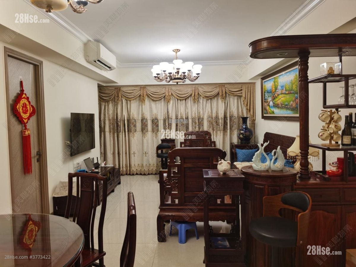 海之恋 售盘 4 房 , 4 浴室 1,162 平方尺