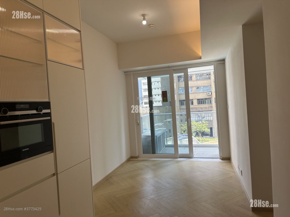 After The Rain Sell 2 Bedrooms , 1 Bathroom 416 ft²