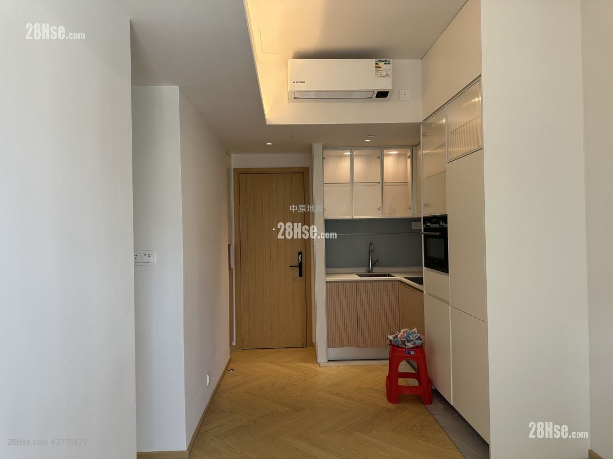 After The Rain Sell 2 Bedrooms , 1 Bathroom 416 ft²