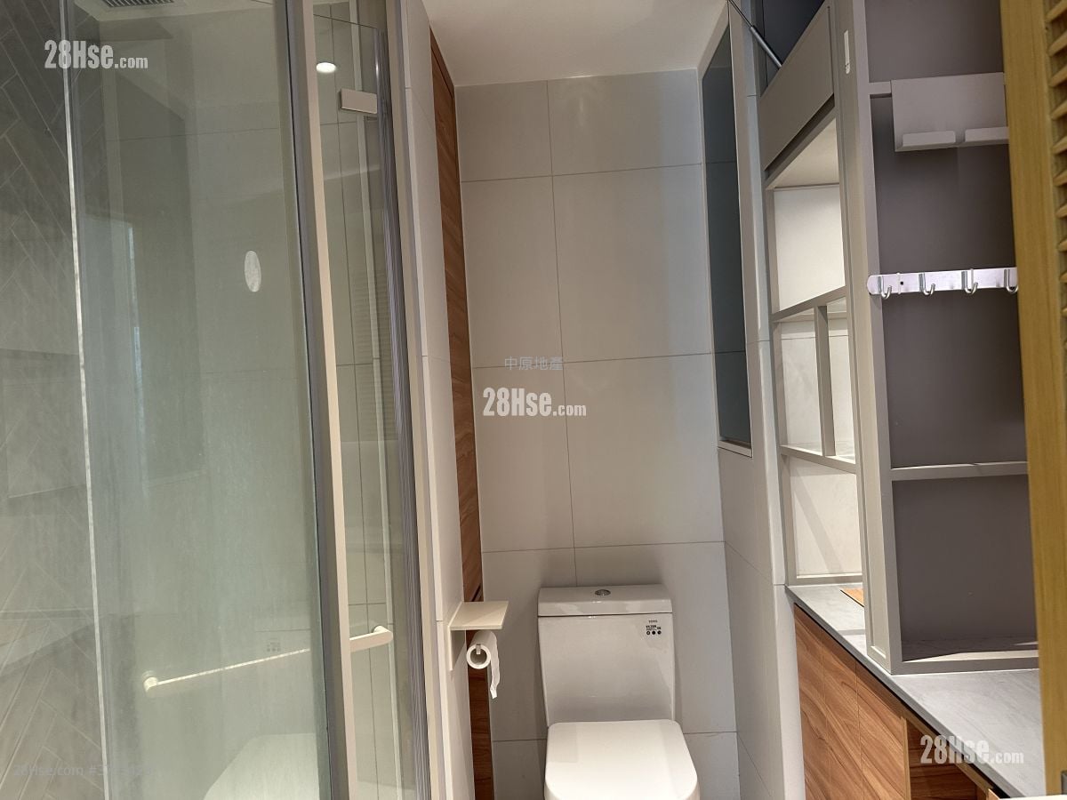 After The Rain Sell 2 Bedrooms , 1 Bathroom 416 ft²