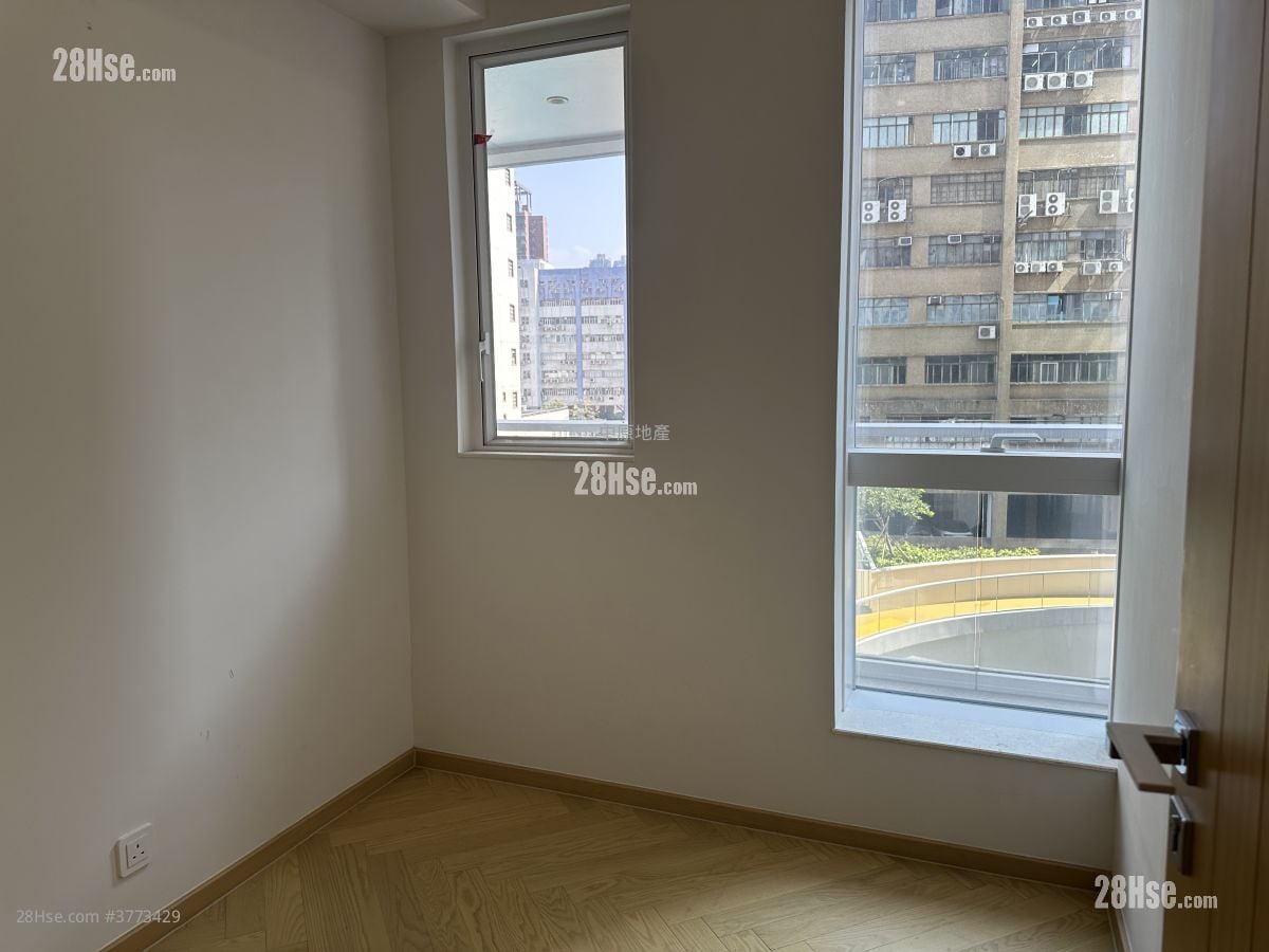 After The Rain Sell 2 Bedrooms , 1 Bathroom 416 ft²