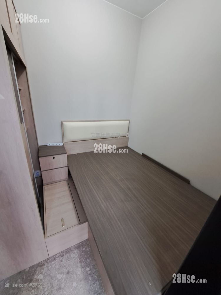 Artisan Garden Sell 1 Bedroom , 1 Bathroom 300 ft²