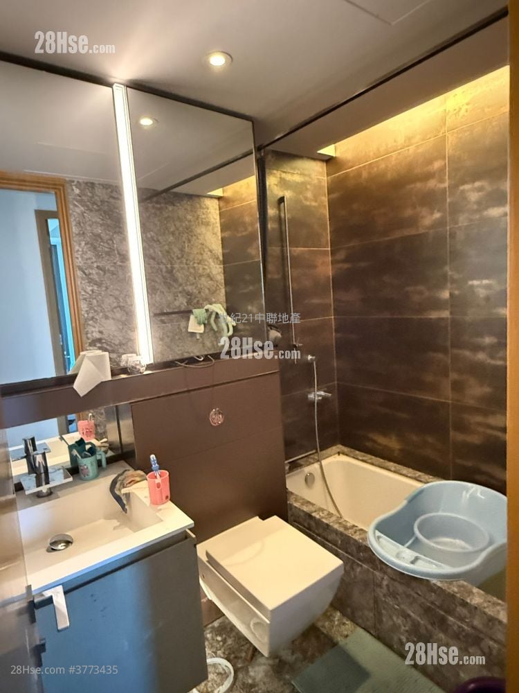 Alassio Sell 3 Bedrooms , 2 Bathrooms 1,149 ft²