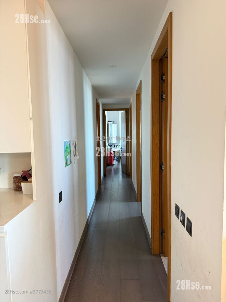 Alassio Sell 3 Bedrooms , 2 Bathrooms 1,149 ft²