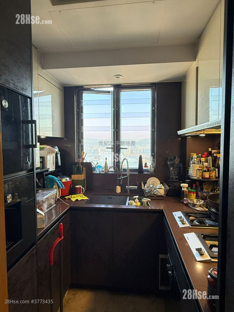 Alassio Sell 3 Bedrooms , 2 Bathrooms 1,149 ft²