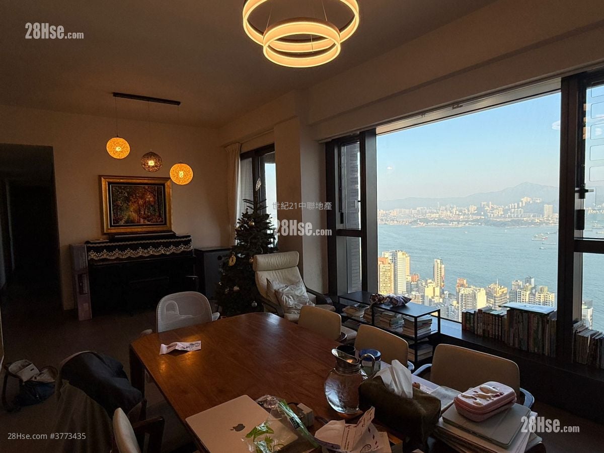 Alassio Sell 3 Bedrooms , 2 Bathrooms 1,149 ft²