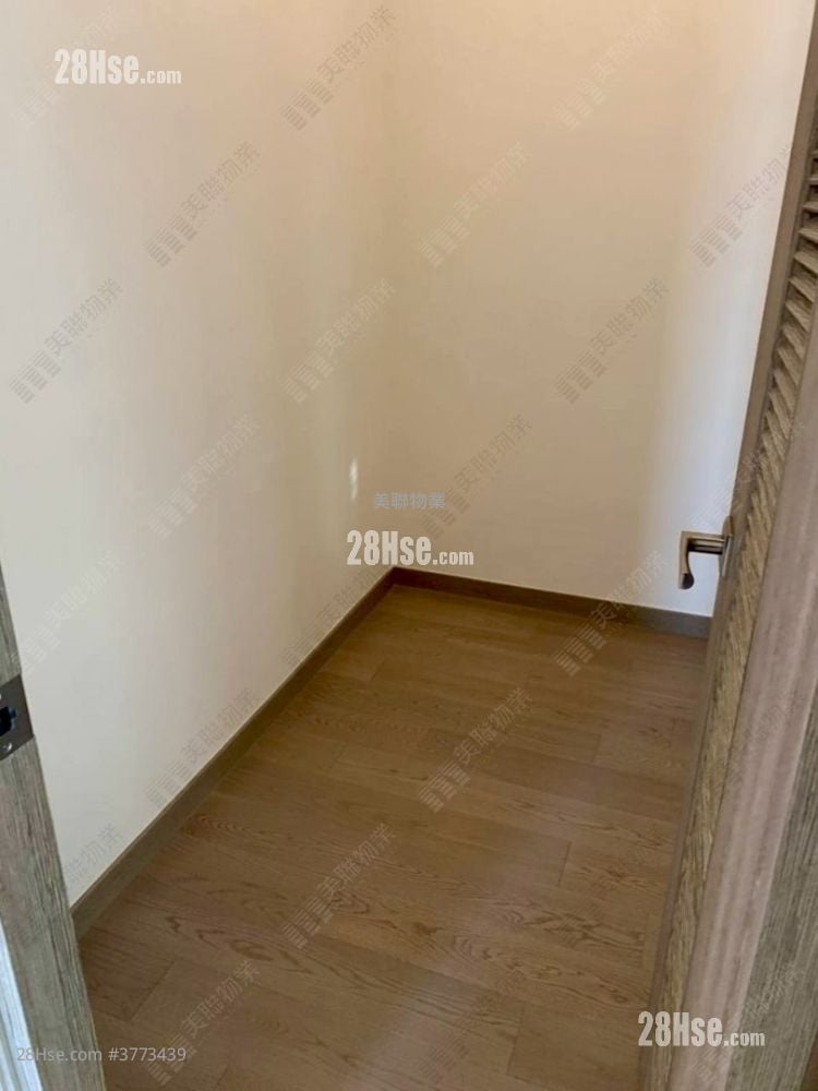 映日湾 售盘 3 房 , 2 浴室 644 平方尺