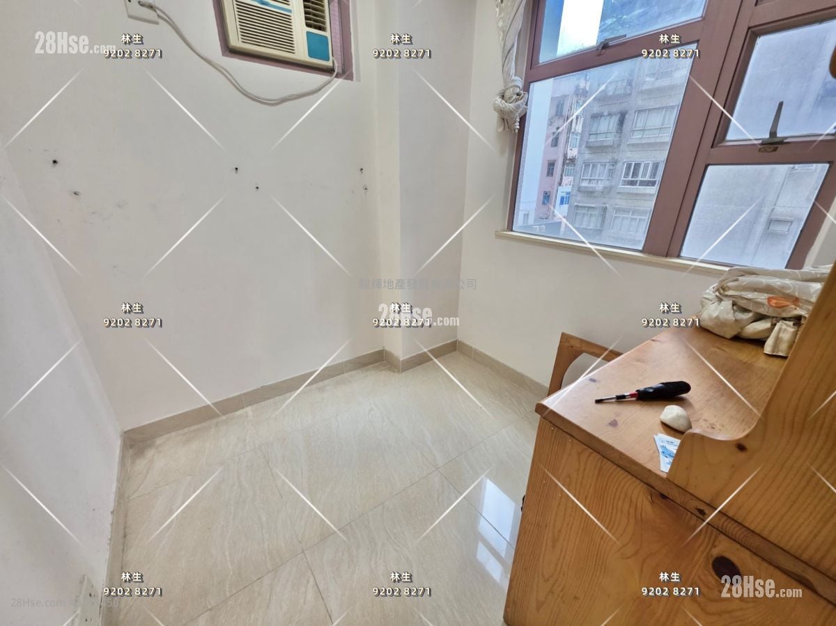 Orchid Court Sell 2 Bedrooms , 1 Bathroom 287 ft²