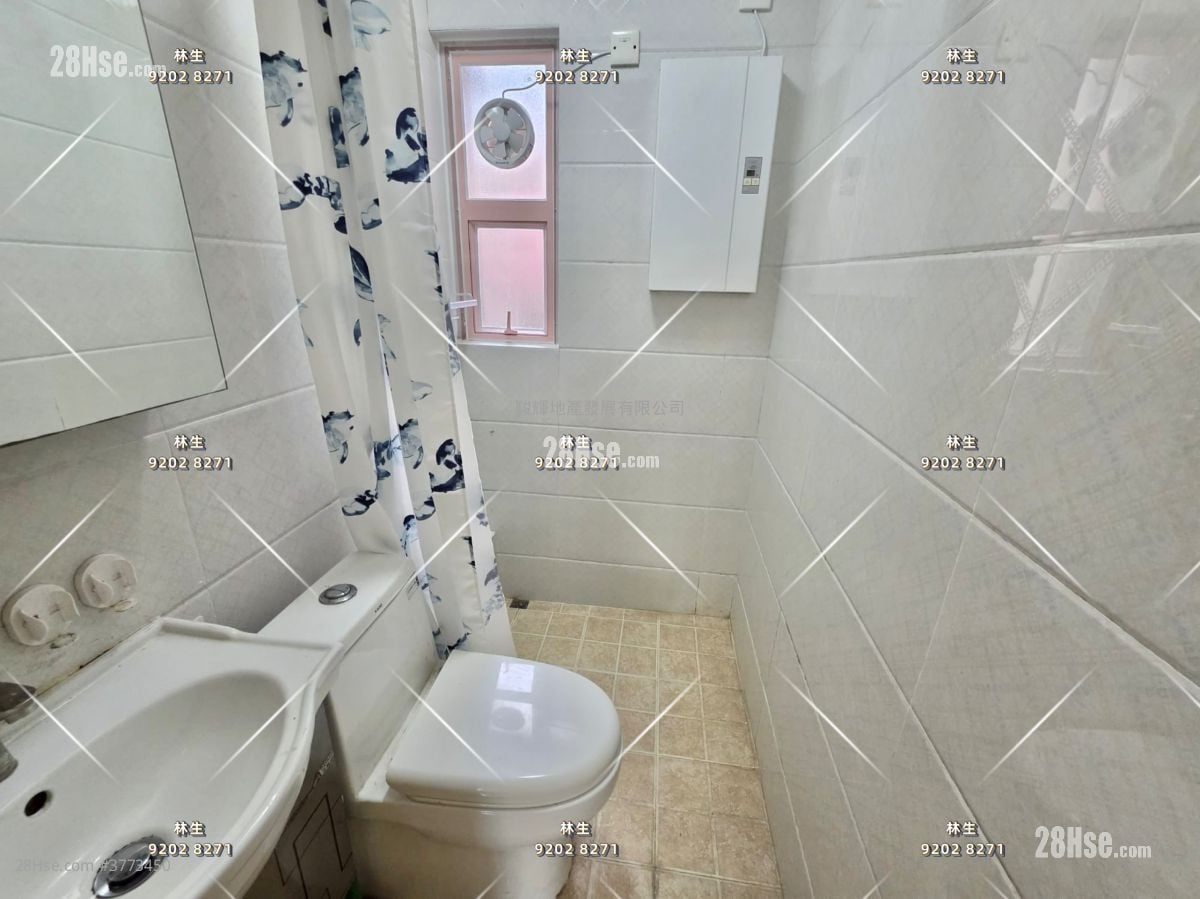 Orchid Court Sell 2 Bedrooms , 1 Bathroom 287 ft²