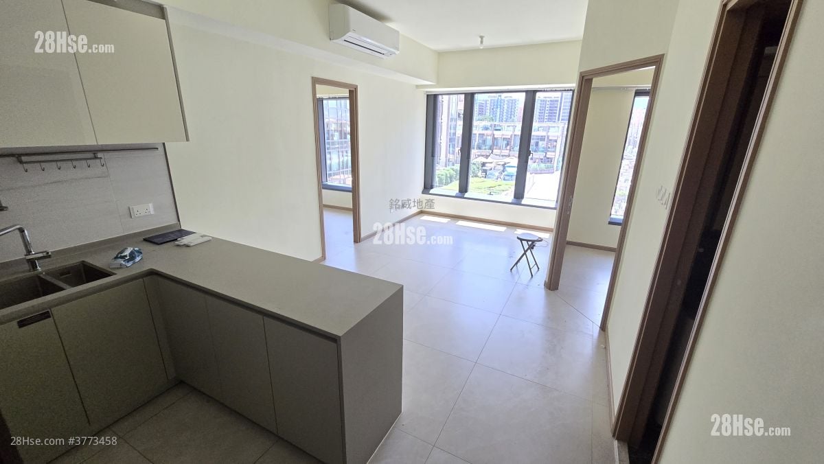 #LYOS 租盘 2 房 451 平方尺