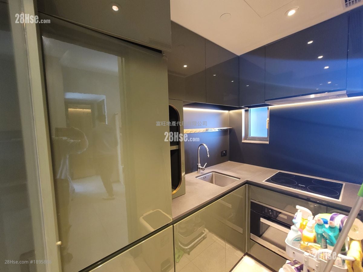 瑧桦 租盘 2 房 , 1 浴室 393 平方尺