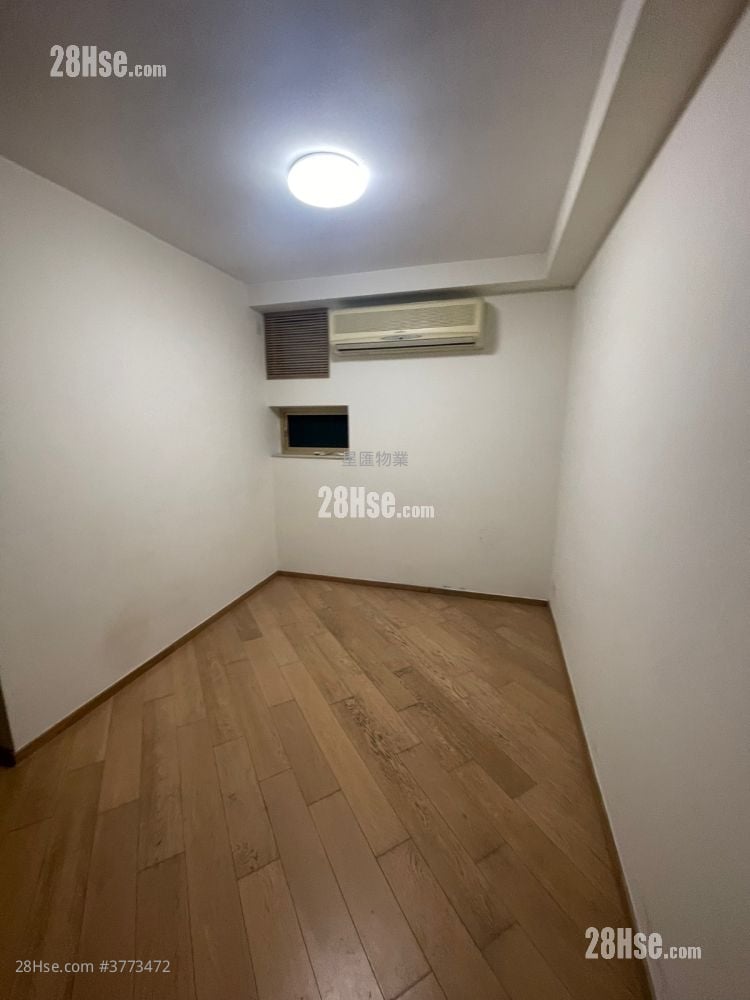 Harbour Place Sell 3 Bedrooms , 2 Bathrooms 593 ft²