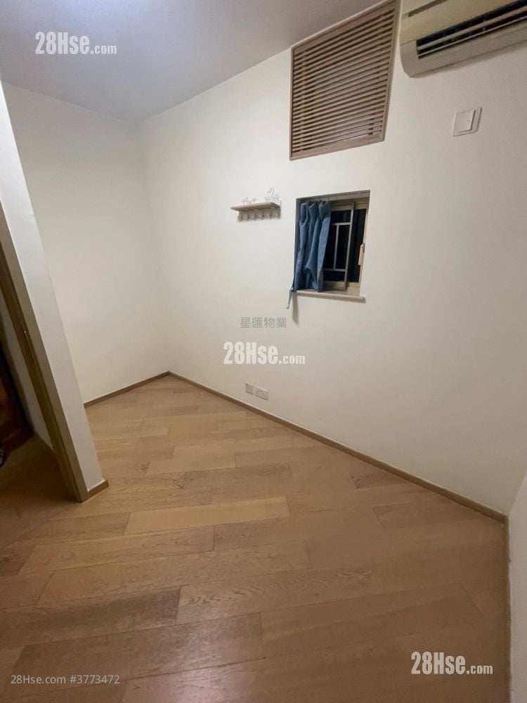 Harbour Place Sell 3 Bedrooms , 2 Bathrooms 593 ft²