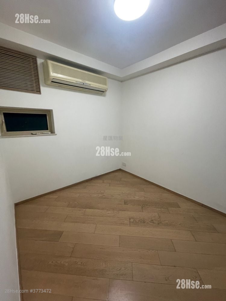 Harbour Place Sell 3 Bedrooms , 2 Bathrooms 593 ft²