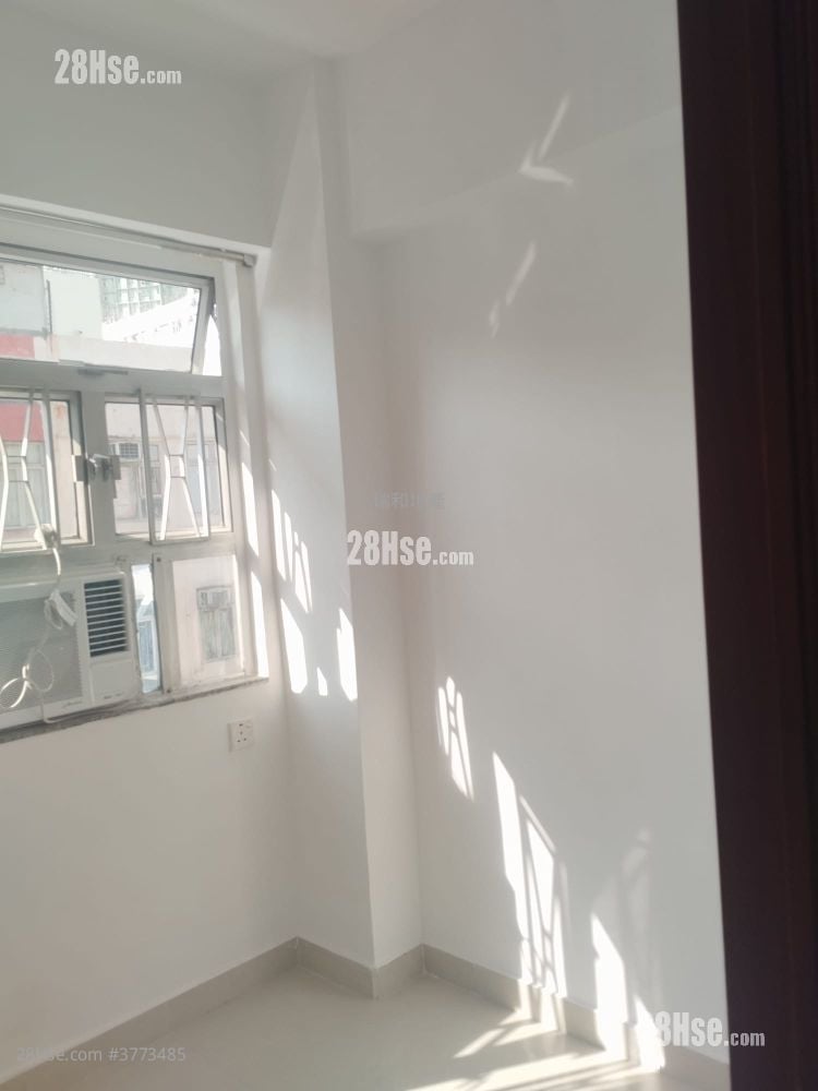 Wang Yip Building Rental 2 Bedrooms , 1 Bathroom 294 ft²