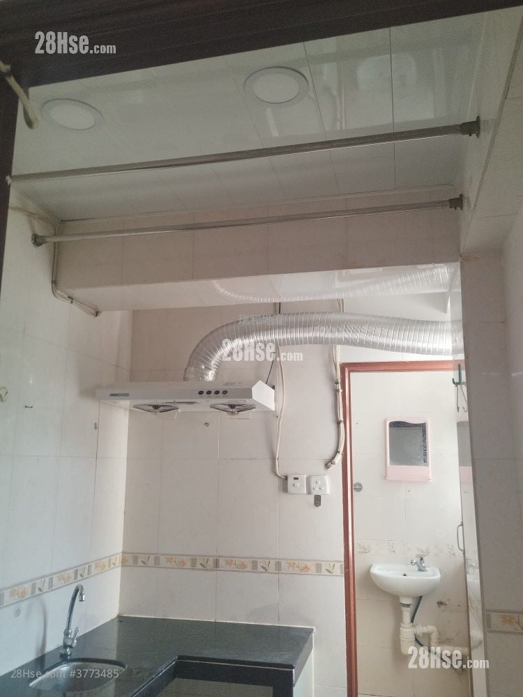 Wang Yip Building Rental 2 Bedrooms , 1 Bathroom 294 ft²