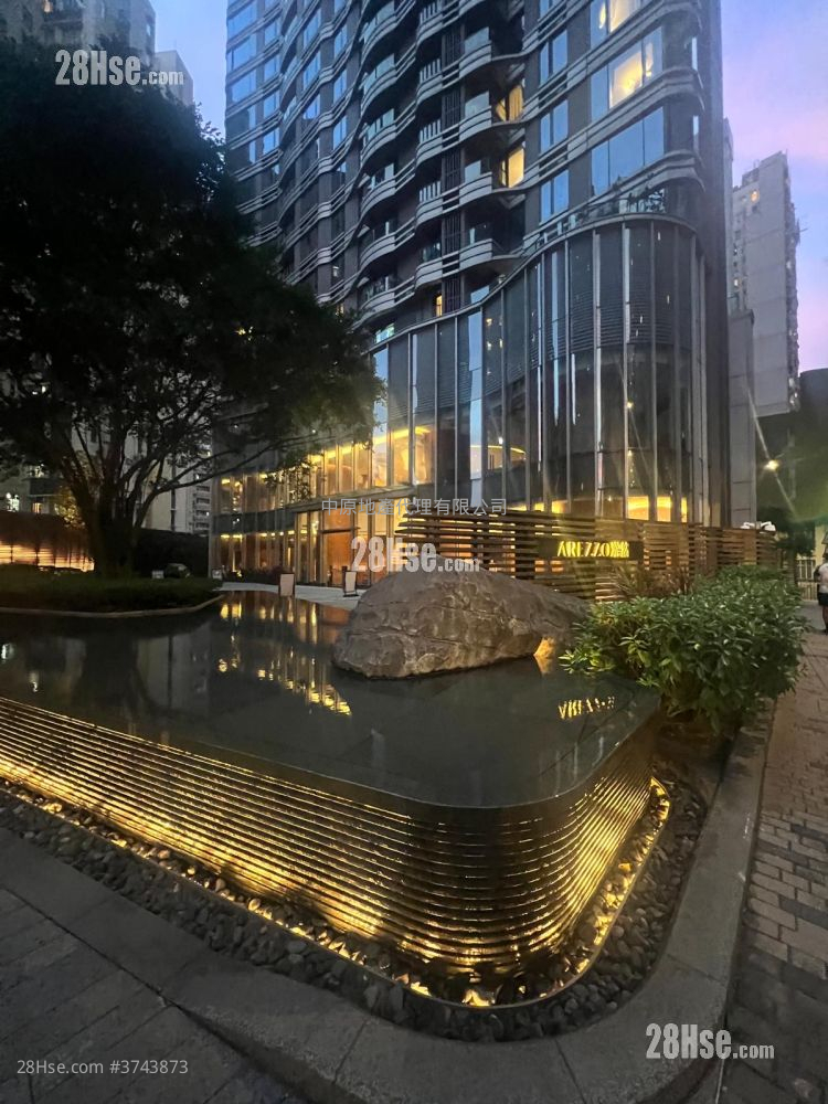 Arezzo Sell 2 Bedrooms 976 ft²