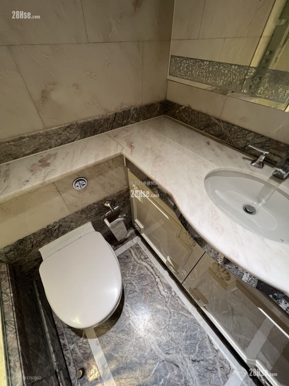 The Coronation Sell 2 Bedrooms , 1 Bathroom 513 ft²