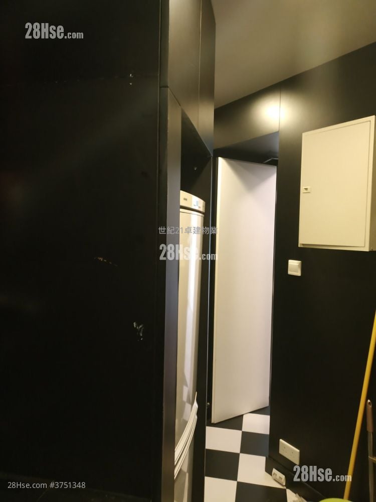 擎天半岛 售盘 2 房 , 2 浴室 808 平方尺