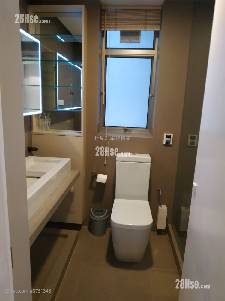 擎天半岛 售盘 2 房 , 2 浴室 808 平方尺