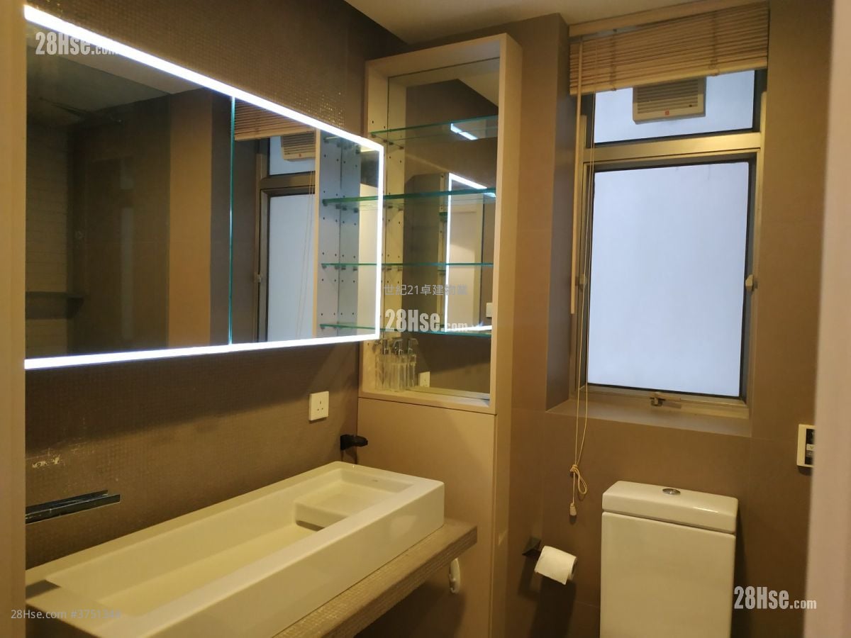 擎天半岛 售盘 2 房 , 2 浴室 808 平方尺