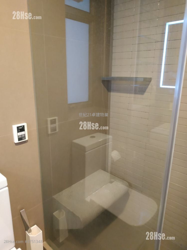 擎天半岛 售盘 2 房 , 2 浴室 808 平方尺