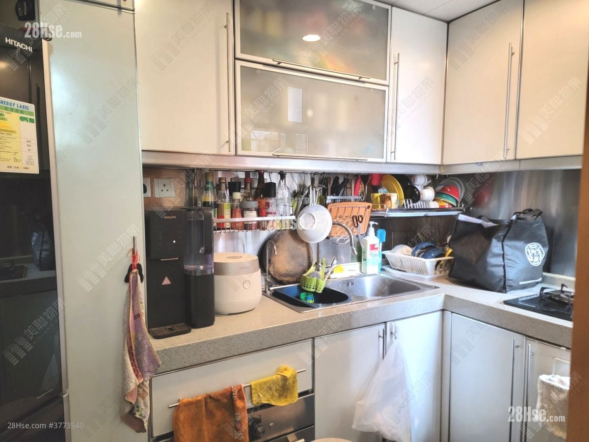 Sceneway Garden Sell 3 Bedrooms , 2 Bathrooms 720 ft²