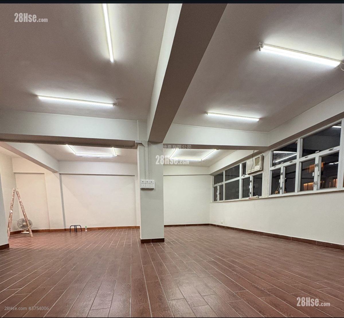 康桥大厦 售盘 3 房 , 1 浴室 874 平方尺