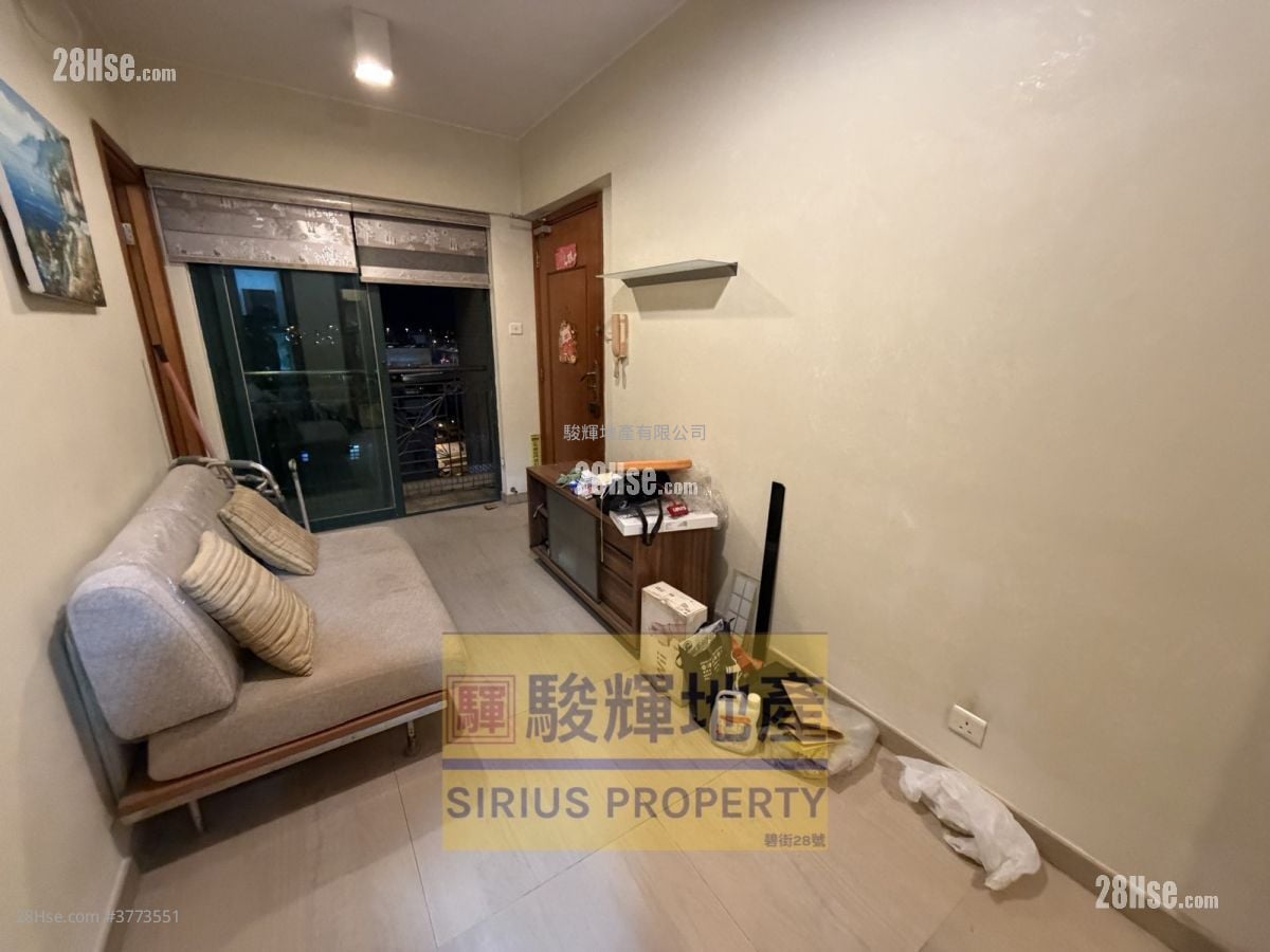 Yau On Court Sell 2 Bedrooms , 1 Bathroom 318 ft²