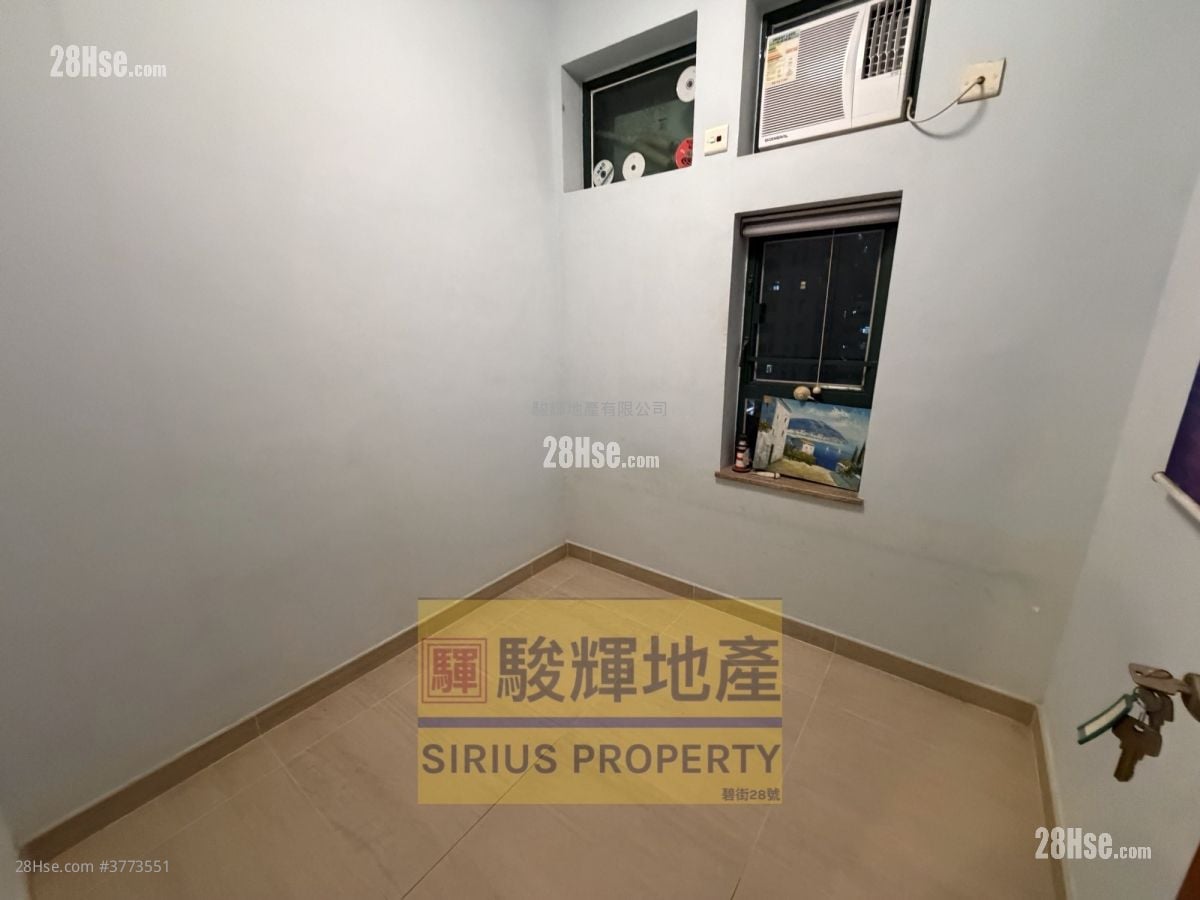 Yau On Court Sell 2 Bedrooms , 1 Bathroom 318 ft²