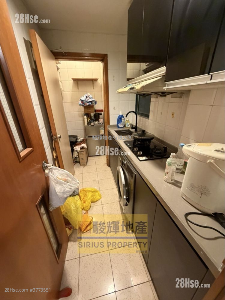 Yau On Court Sell 2 Bedrooms , 1 Bathroom 318 ft²