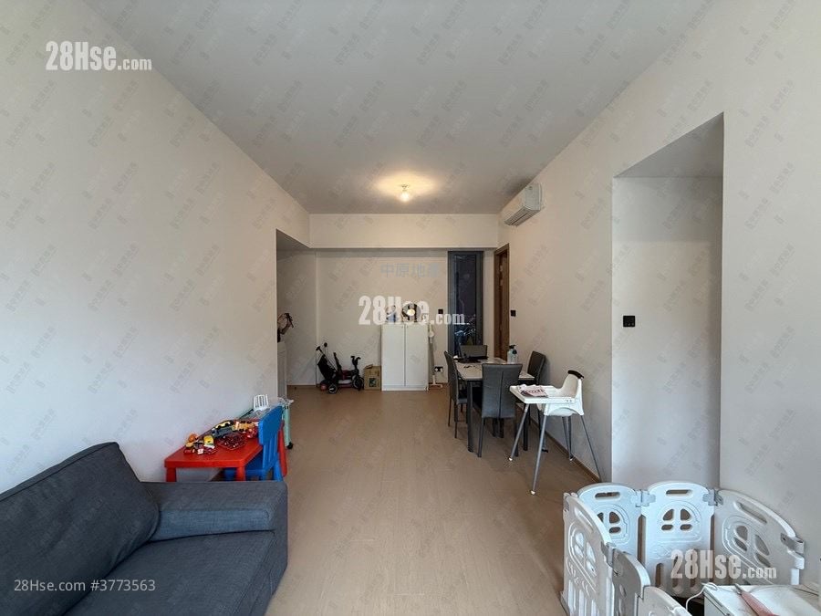 In One Sell 940 ft²