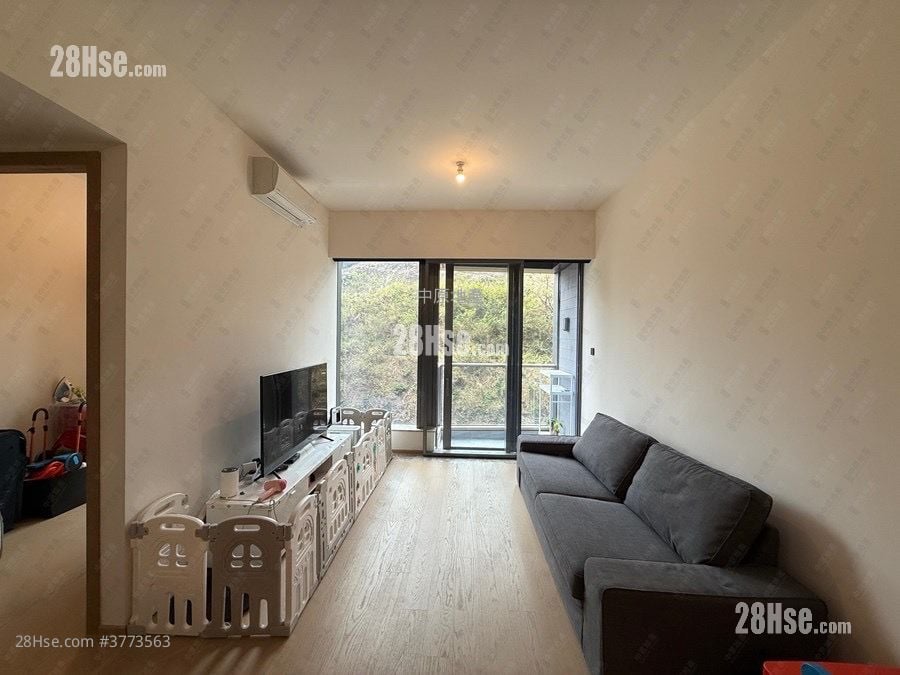 In One Sell 940 ft²