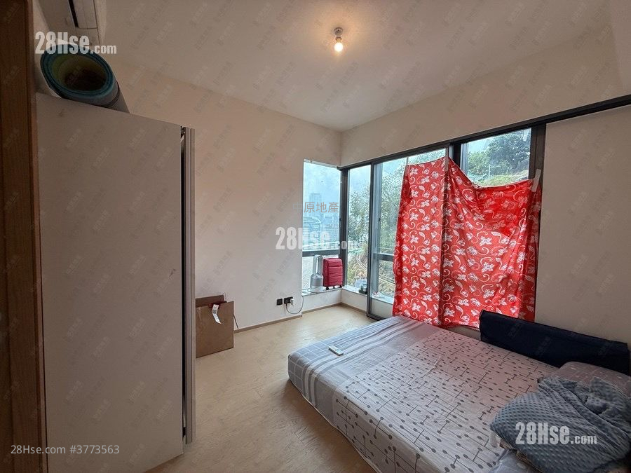 In One Sell 940 ft²