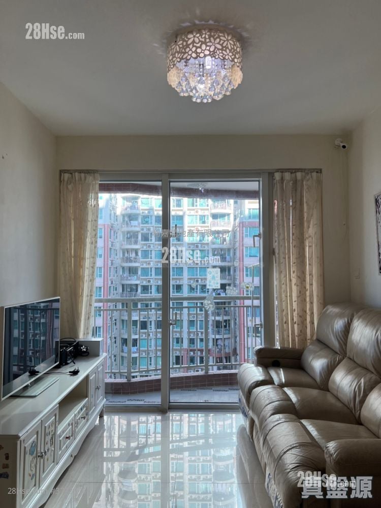 Central Park Towers Sell 2 Bedrooms , 1 Bathroom 502 ft²