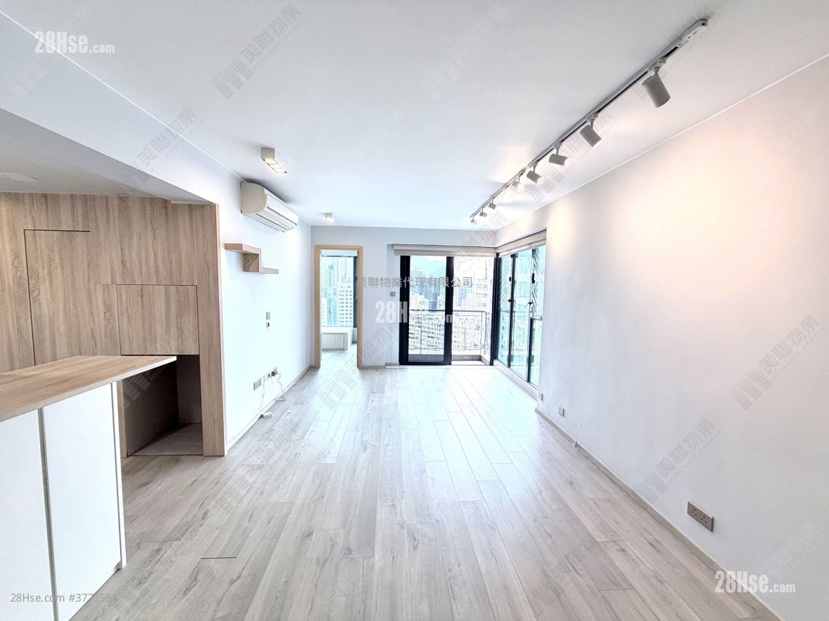 The Regalia Sell 3 Bedrooms , 3 Bathrooms 859 ft²