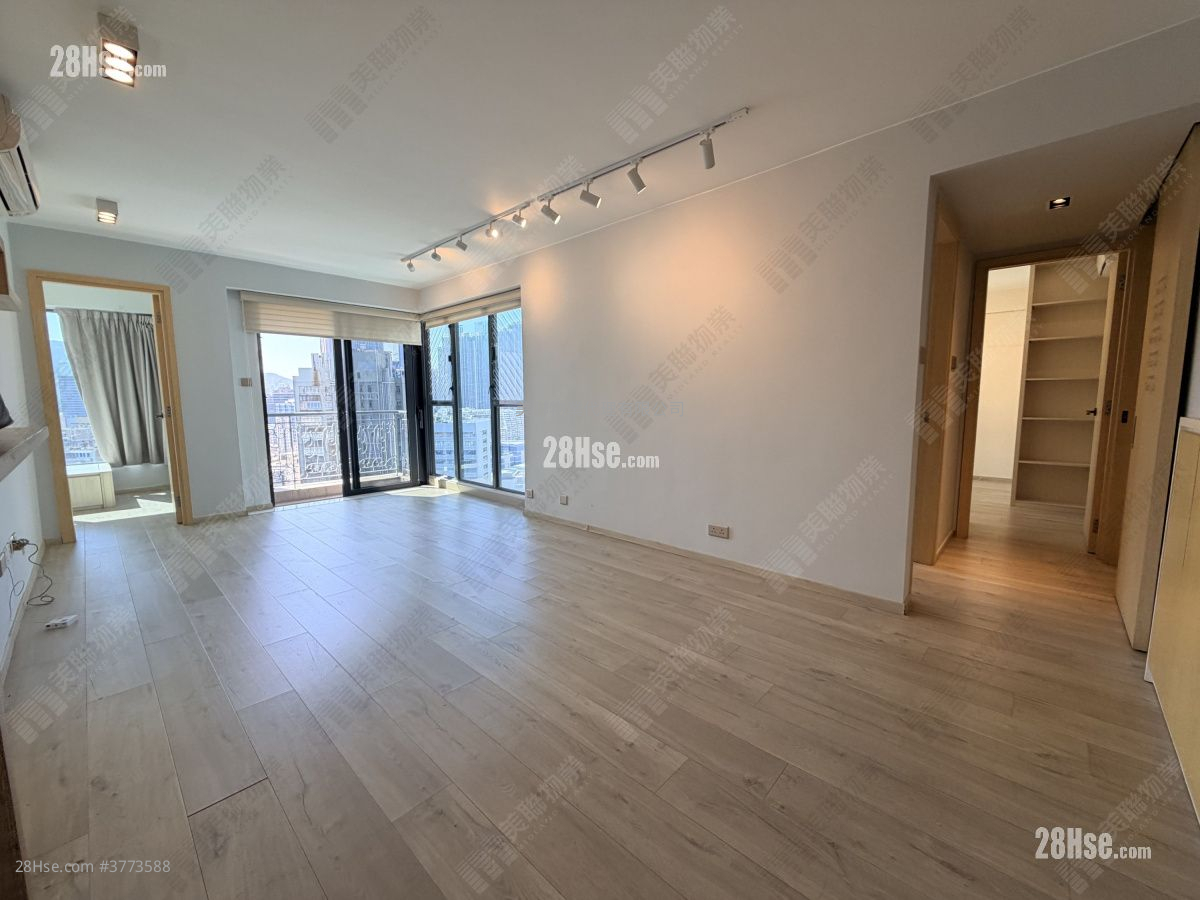 The Regalia Sell 3 Bedrooms , 3 Bathrooms 859 ft²