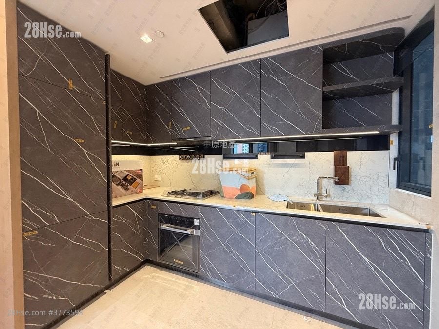 Onmantin Sell 757 ft²