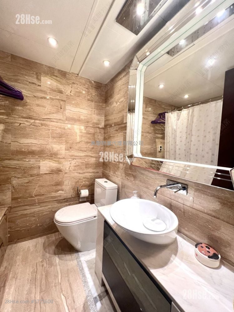 Celestial Heights Sell 4 Bedrooms , 3 Bathrooms 1,567 ft²