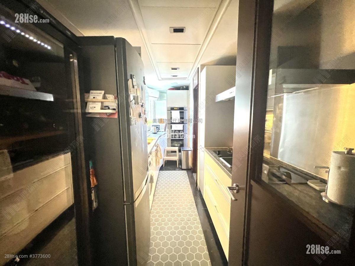 Celestial Heights Sell 4 Bedrooms , 3 Bathrooms 1,567 ft²