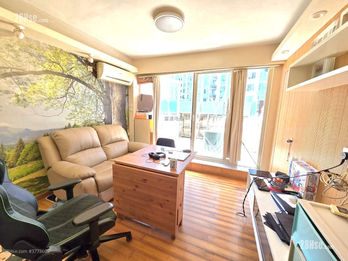 Tanner Garden Sell 2 Bedrooms , 1 Bathroom 564 ft²