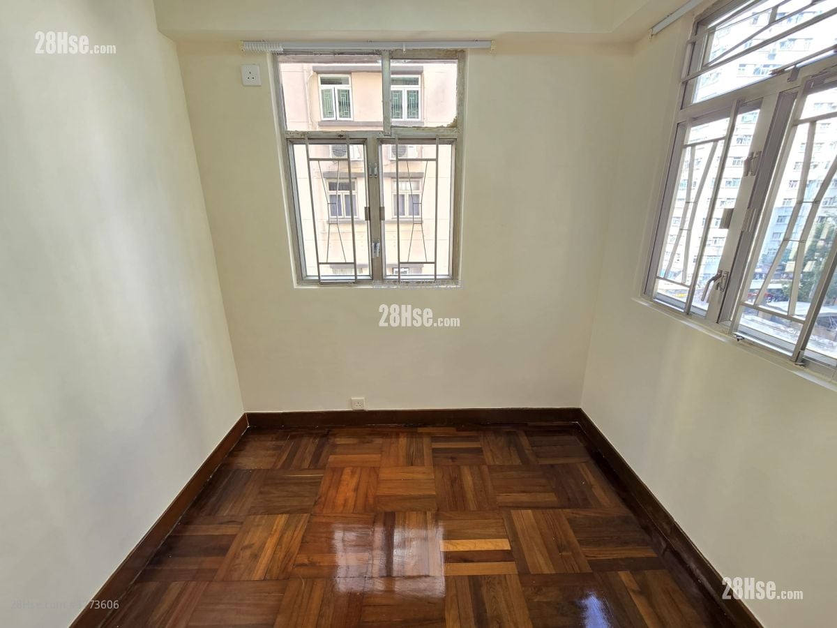 Whampoa Estate Sell 2 Bedrooms , 1 Bathroom 380 ft²