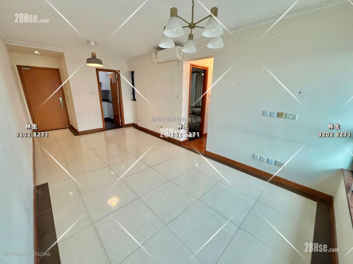 8 Waterloo Road Sell 3 Bedrooms , 1 Bathroom 581 ft²