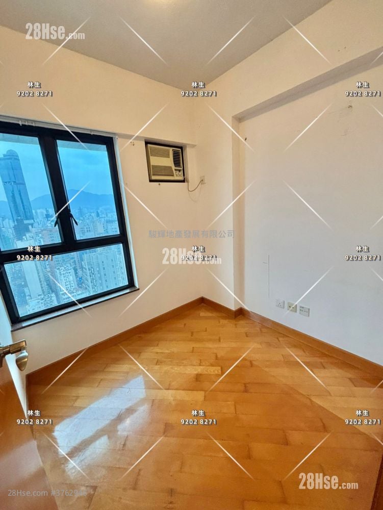 8 Waterloo Road Sell 3 Bedrooms , 1 Bathroom 581 ft²