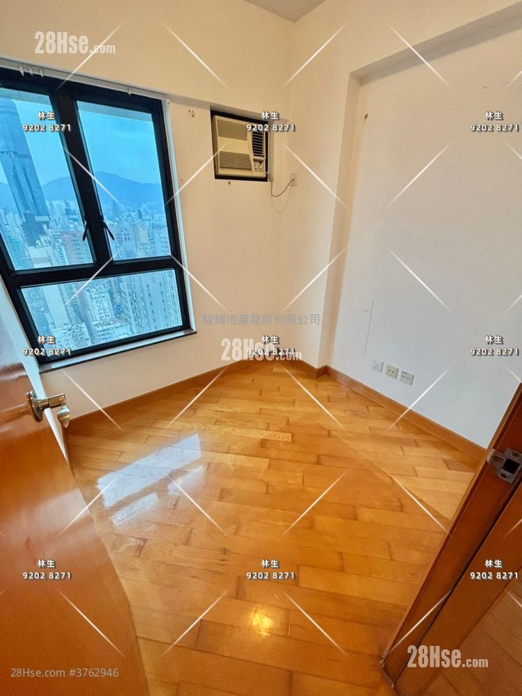 8 Waterloo Road Sell 3 Bedrooms , 1 Bathroom 581 ft²