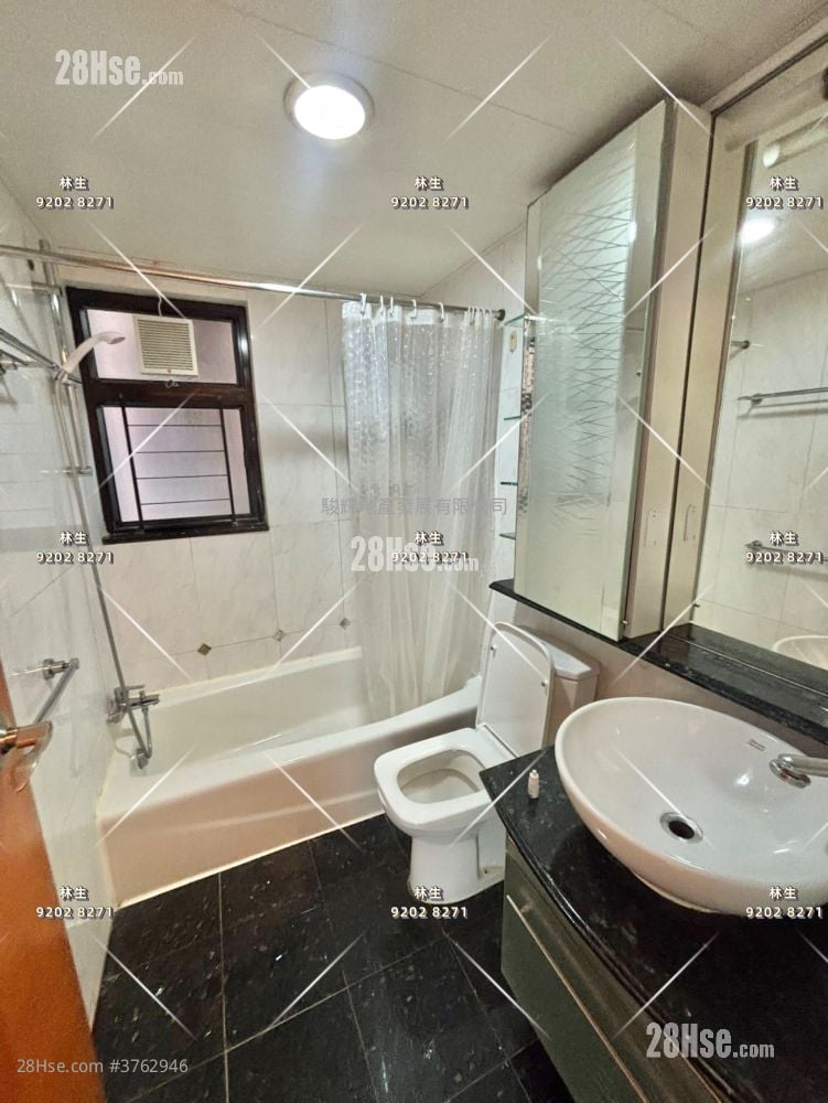 8 Waterloo Road Sell 3 Bedrooms , 1 Bathroom 581 ft²